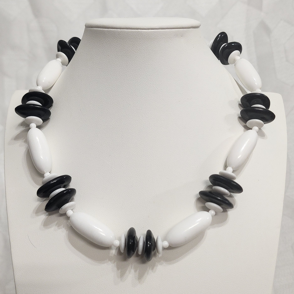 Black White Bead Statement Necklace • Chunky Retro Mod Style • 17” w/ Clasp
